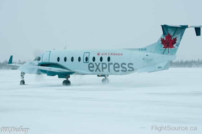 Air Canada Express C-GLHO